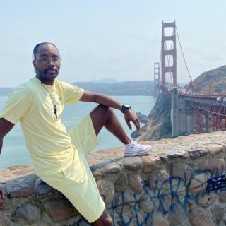 San Francisco looks good on me! I definitely had to rep @russellathletic all yellow fit in sunny California! Perfect fit for a day of being an explorer! I gotta thank #russellathletic for hooking me up with the perfect combo for the day! #ad #sponsored #rayourway