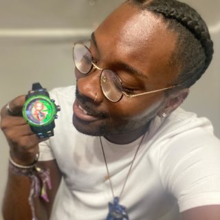 I needed to show off one of my graduation gifts. If you know me you know I’m OBSESSED with everything Batman or DC in general. Which is why this @invictawatch Limited Edition Joker watch hit the heart so hard. My brother-in law knew exactly how to make my day with this one. It probably won’t match most of the time but catch this on my wrist on the regular. Guys we gotta keep our watch game strong! All I can say is THANK YOU!  @dccomics